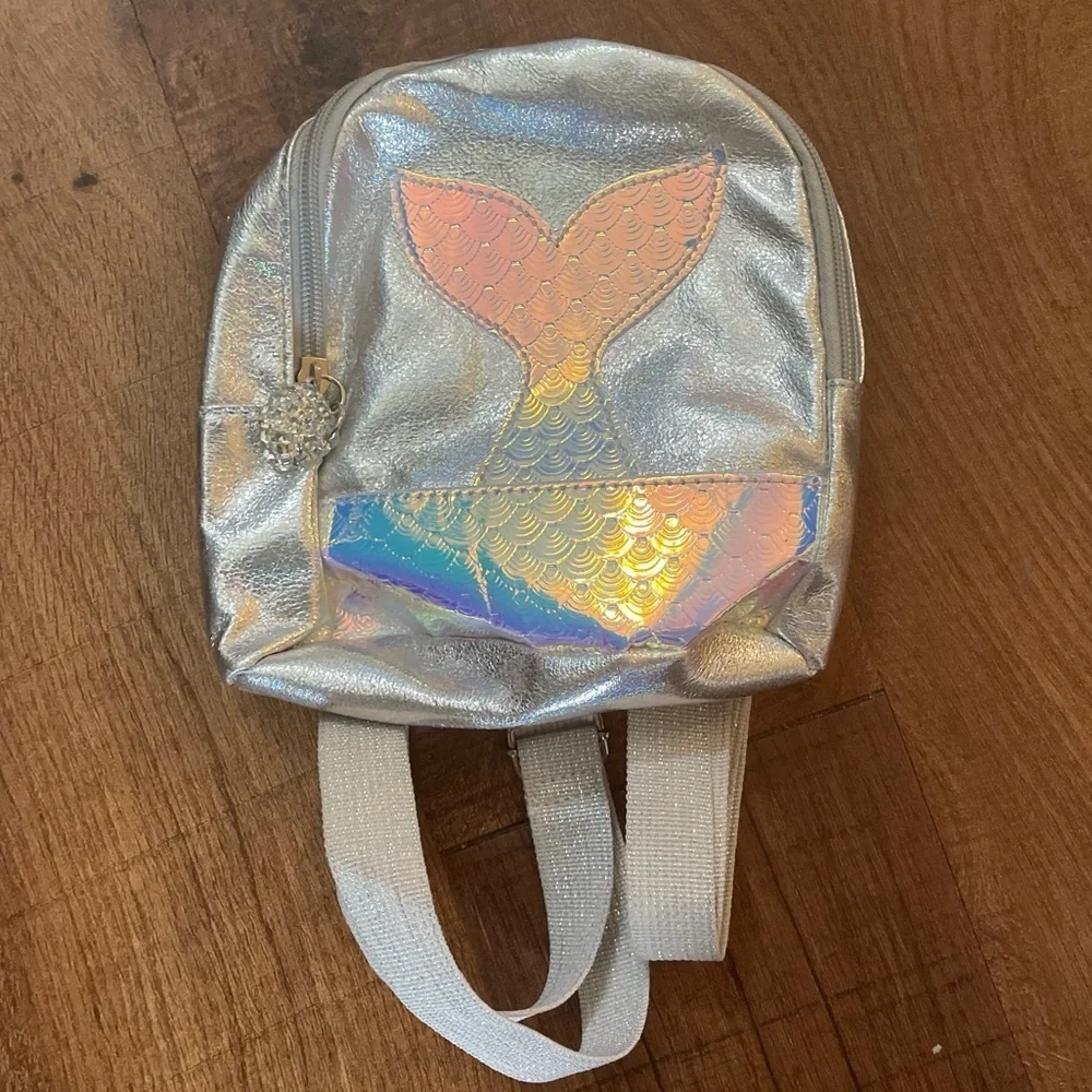 NWT holographic mini kids backpack mermaid seashell silver pink fin